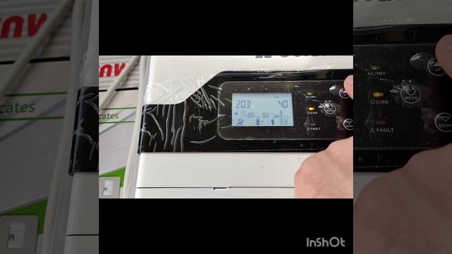 Распаковка, чек, гибридного инвертора на 3000 ватт мощности, 24V от компании MUST +998995257273 смотреть онлайн