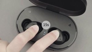 INSTRUCTION - Two Earbuds Can't Pair With Each Other?