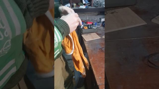 Не лейте в аккумулятор дистиллированную воду, пока не посмотрите! смотреть онлайн