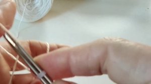 Как набрать петли на спицы без хвостика.