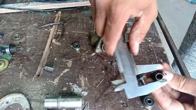 бензокоса (ремонт углового редуктора) смотреть онлайн