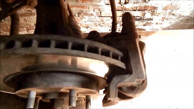 Nissan Qashqai. Замена опорных подшипников передних стоек. смотреть онлайн