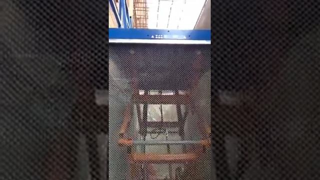 Ножничный подъемник артикул 33780 Швеция смотреть онлайн