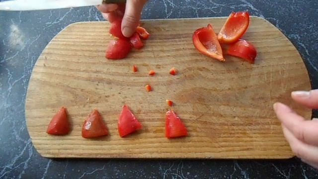Новогодняя закуска из яиц "Дед Мороз". Просто, легко и доступно!