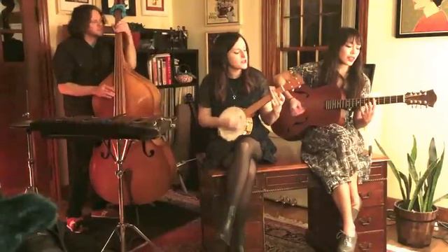 Poly - "Fishin'" смотреть онлайн