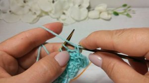 Изысканный узор с вытянутыми петлями.