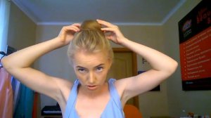 Пучок с помощью валика "Бублик" Bagel Beam Hairstyle