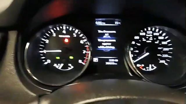 New Mitsubishi Eclipse Cross vs Nissan Qashqai Similarly size SUV смотреть онлайн