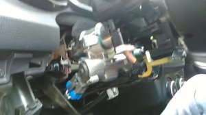 люфт руля при подергивании его в стороны киа рио 2013 года