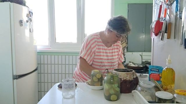 Жареные коропа,квашеные огурци  и маринованные,морковная ботва в заморозку.