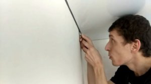 Как быстро снять натяжной потолок