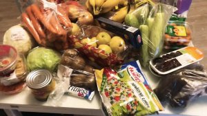 Покупки еды. Овощи-фрукты.