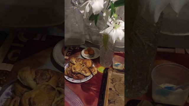 Булочки с корицей! Очень вкусно! смотреть онлайн