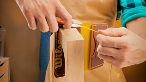 Уникальное создание кошелька из порванного мяча

Баскетбол