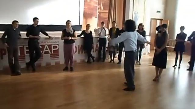 Родриго Фонти и Селесте Медина, резюме урока-Базовые шаги смотреть онлайн