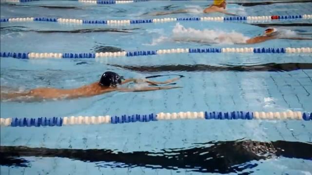 Pelados fazem campeonato de natação смотреть онлайн