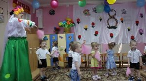 Танец с платочками. Исп.: дети группы раннего возраста МБДОУ "ЦРР - детский сад "Теремок"