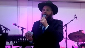 Ezra Lubelsky - singing Geshem from Yossle Rosenblatt