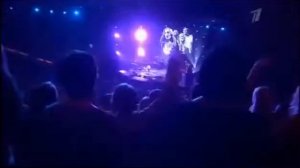 Анастасия Спиридонова, Леонид Агутин  и участники проекта "Голос" - Босоногий мальчик