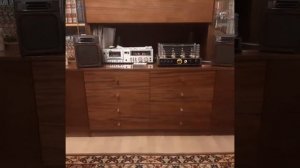 Ламповый усилитель 8 Вт на канал, 2-такта, лампы 6П43П-е, в раскачке 6Н3П-е, полочная акустика Shar