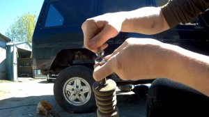 Как откручивать амортизаторы Nissan March