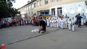 УДАР РУКОЙ 700 КГ