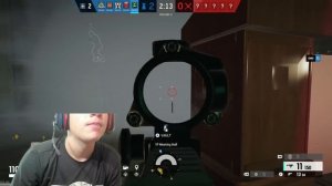 5 Streamers VS 5 Pro Players... (Rainbow Six Siege)