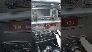 Киа Оптима настроить поменять на климат контроле фарингейт на цельсий и на оборот.