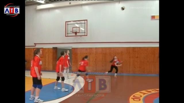 В инф +СХ Волейбол в «Юности» смотреть онлайн