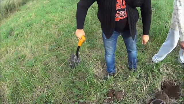 Невероятная находка с метало искателем \ Водка 1899 года смотреть онлайн