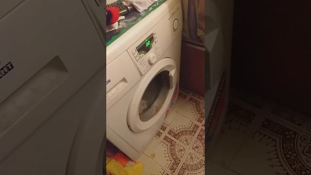 Здравствуйте. Стиральная машина атлант. Появились звуки при ... смотреть онлайн