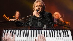 ЮРИЙ АНТОНОВ НЕ ГОВОРИТЕ МНЕ ПРОЩАЙ на синтезаторе KORG PA1000