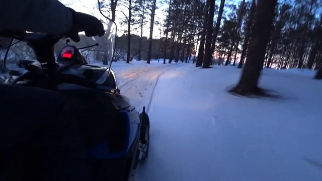 ПИКНИК НА ЛЬДУ В -30 | ПОТЕКЛА КРЫША | МАШИНА НЕ ЗАВЕЛАСЬ | Жизнь в деревне смотреть онлайн