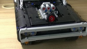 Lego 42111  Dodge Charger. Обзор.