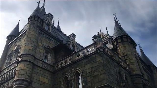 Замок" Гарибальди" в Самарской области Старинная архитектура замка завораживает