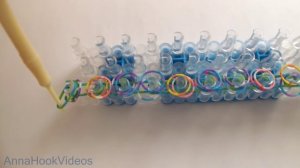 Браслет из резинок КАРНАВАЛ. Как плести браслеты из резинок Rainbow Loom Bands на станке