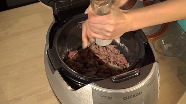 Нежный Гуляш из Говядины в Мультиварке | Рецепты в Мультиварке Вкусно и Быстро 0+ смотреть онлайн