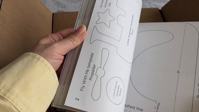 12.2021. Шью, вышиваю. Из заморских стран прилетела ткань для лоскутного шитья #месяцизрукодельной. смотреть онлайн