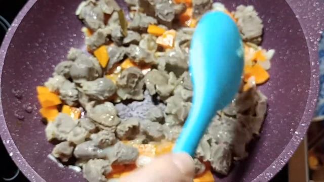Куриные желудки тушеные с овощами смотреть онлайн