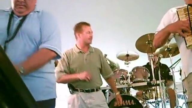 Klancnik & Friends - Mozart's Polka смотреть онлайн