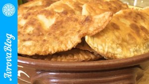 Тесто для чебуреков на холодной воде. Очень простой рецепт. / Chebureks dough on cold water.