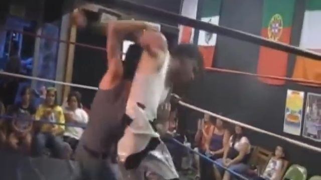 RWA Proving Ground 8/12/11 - Ryan Gibson -vs- Black Top Lucha смотреть онлайн