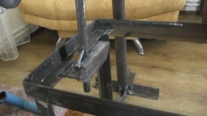 ? ? Скамья для жима штанги своими руками, почти профессиональная.