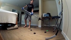 Техника владения шайбой в домашних условиях  Красота!