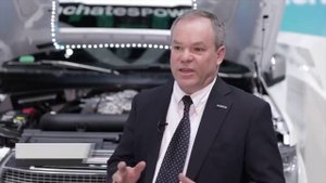 Ошеломляющий двигатель со встречным движением поршней.