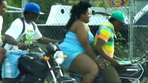 Все бабы, как бабы, а моя - БОГИНЯ! Или толстушка на мотоцикле!Or fatty on a motorcycle!