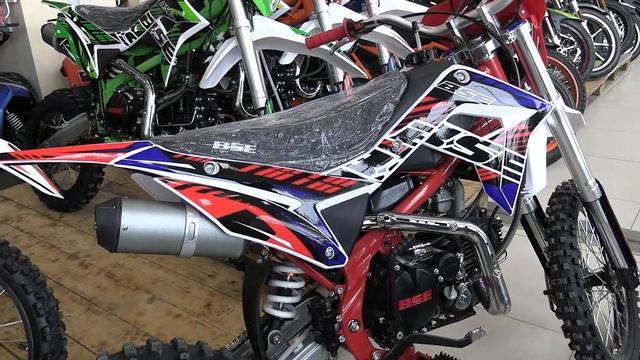Питбайк BSE 150E на колесах 17"/14". Обзор, цвета.