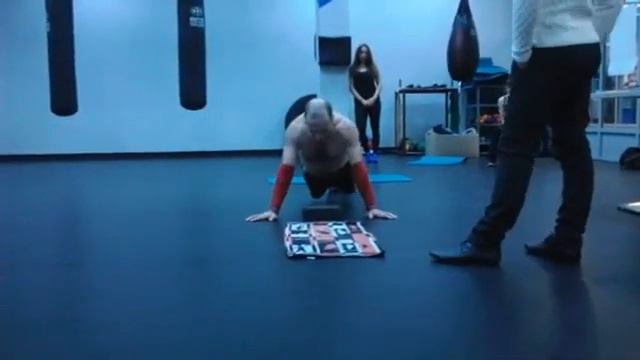 Соревнования по отжиманиям(700 times) смотреть онлайн