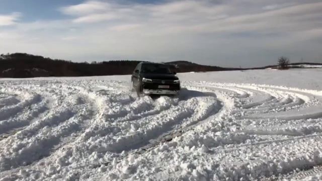 VW Tiguan R-Line 2017 Snow plow  offroad