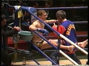 Андрей Ягло. FIGHTBOOK. Энциклопедия боя. Сергей Заяшников. 2003-02-13. Ростов-на-Дону. Бои РЛМТ.